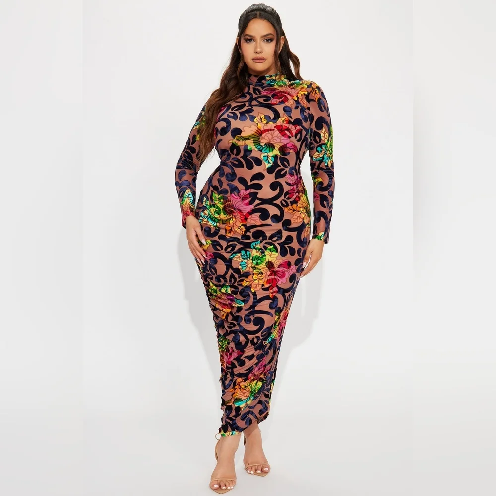 Fashion nova flower velvet dress - Picture 5 of 10